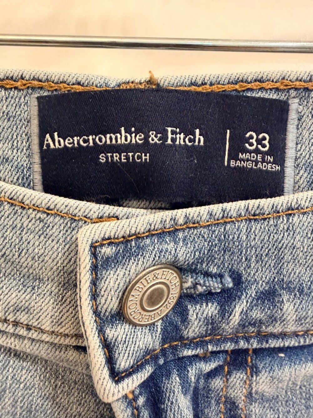 Abercrombie Men’s Light Wash Denim Shorts Size 33 - Picture 2 of 8
